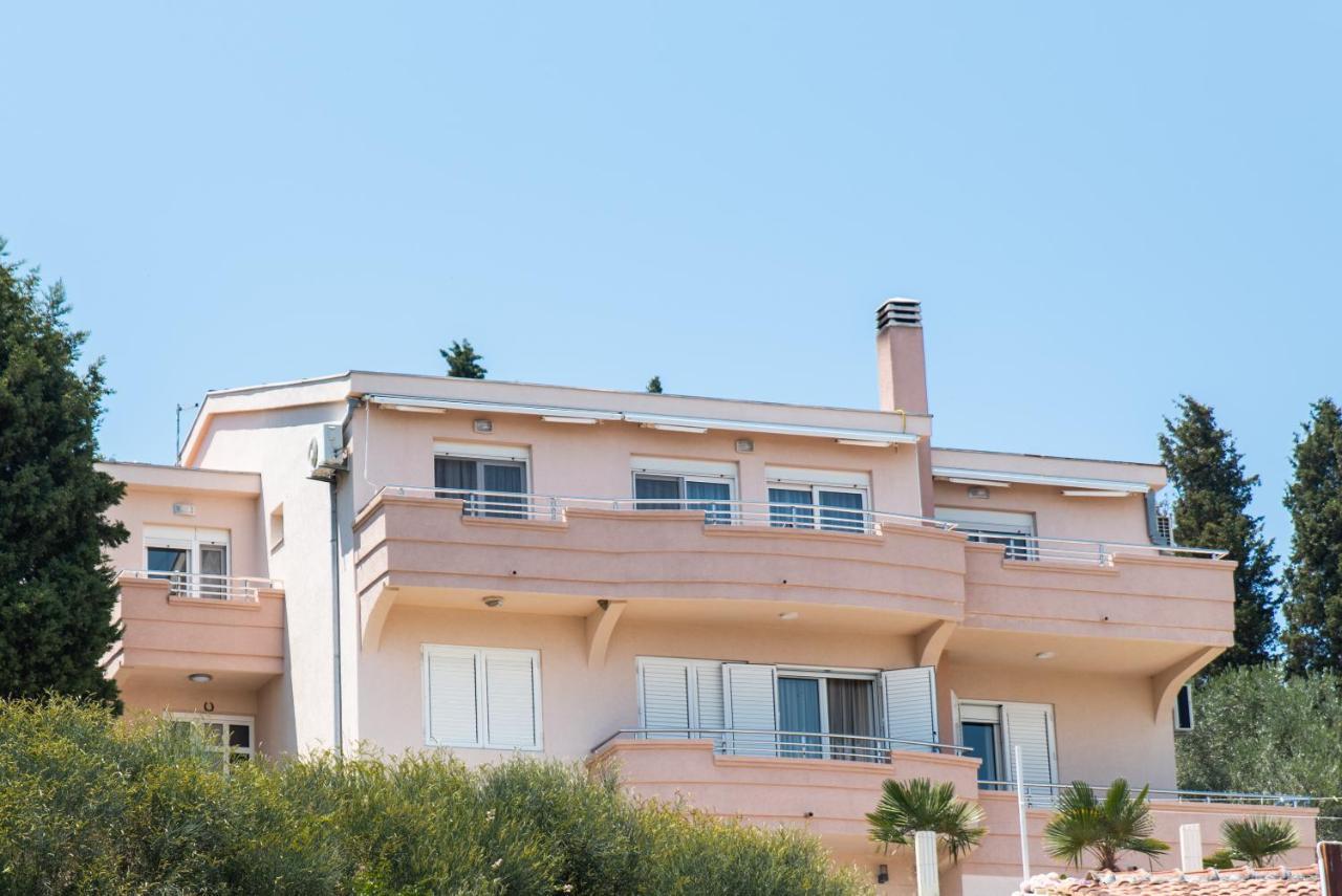 Apartments Villa Egzon Ulcinj Eksteriør bilde