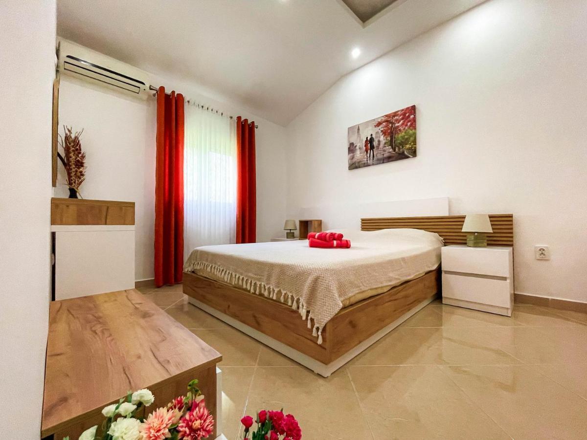Apartments Villa Egzon Ulcinj Eksteriør bilde
